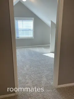 Room for rent in Bennington, NE $650, house