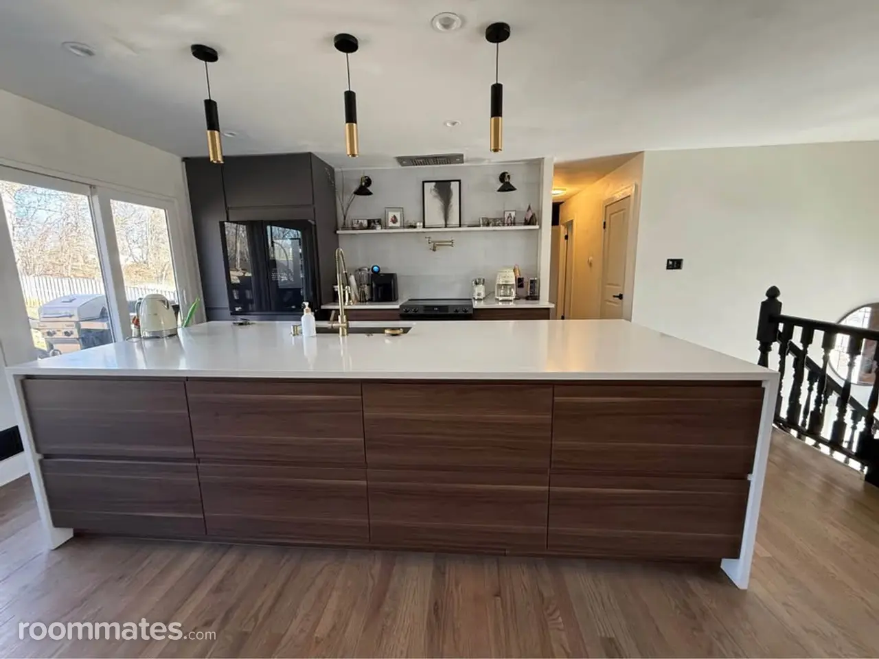 Profile photo 4 of 8