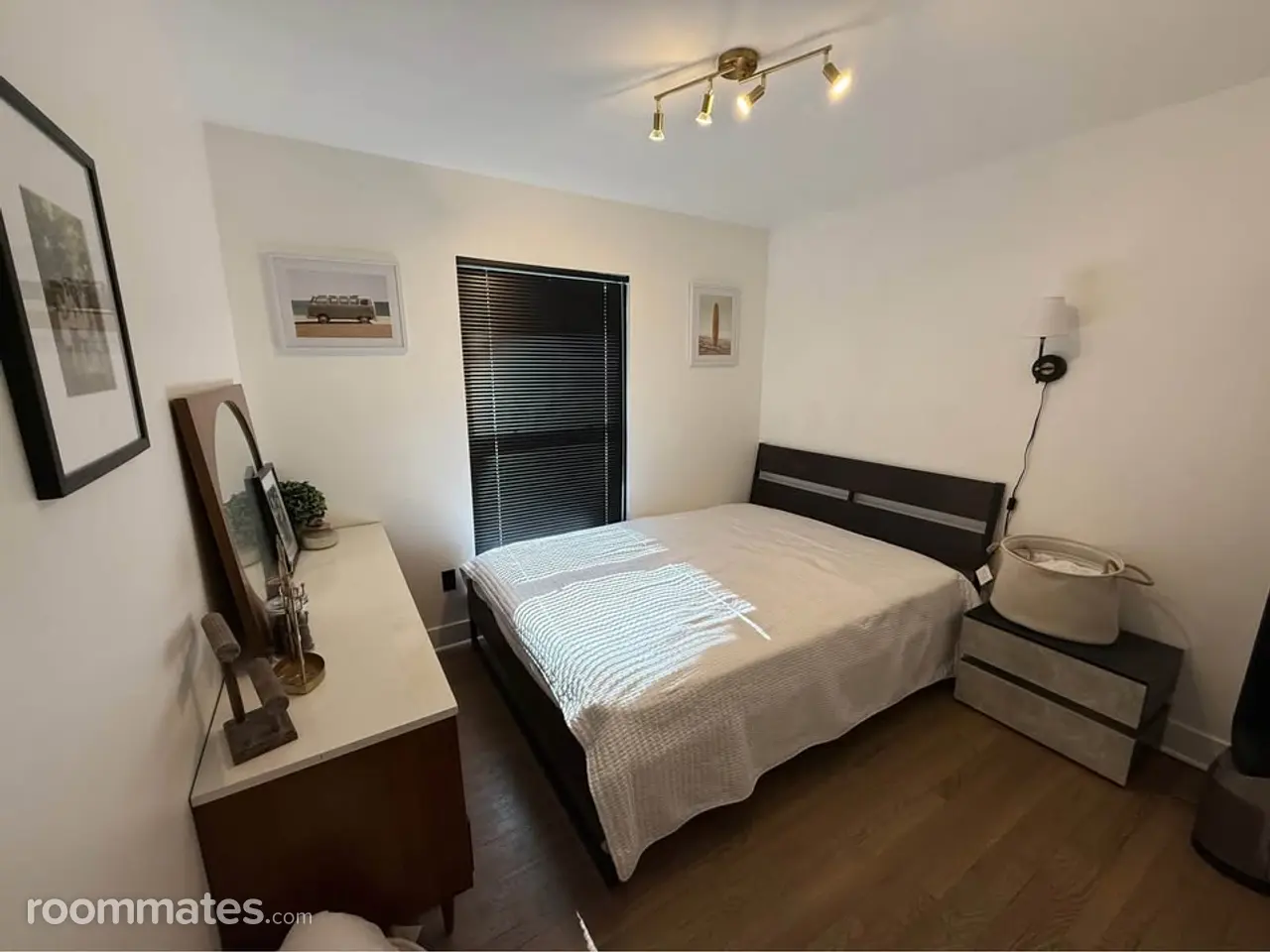 Profile photo 3 of 8