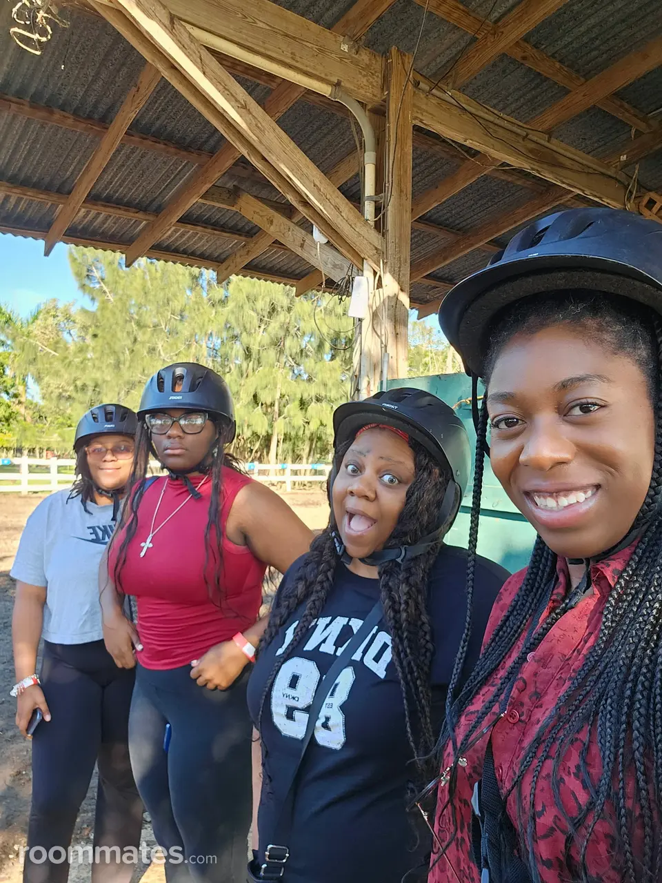 Profile photo 11 of 17