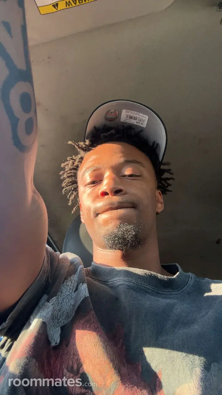 Profile photo 1 of 1