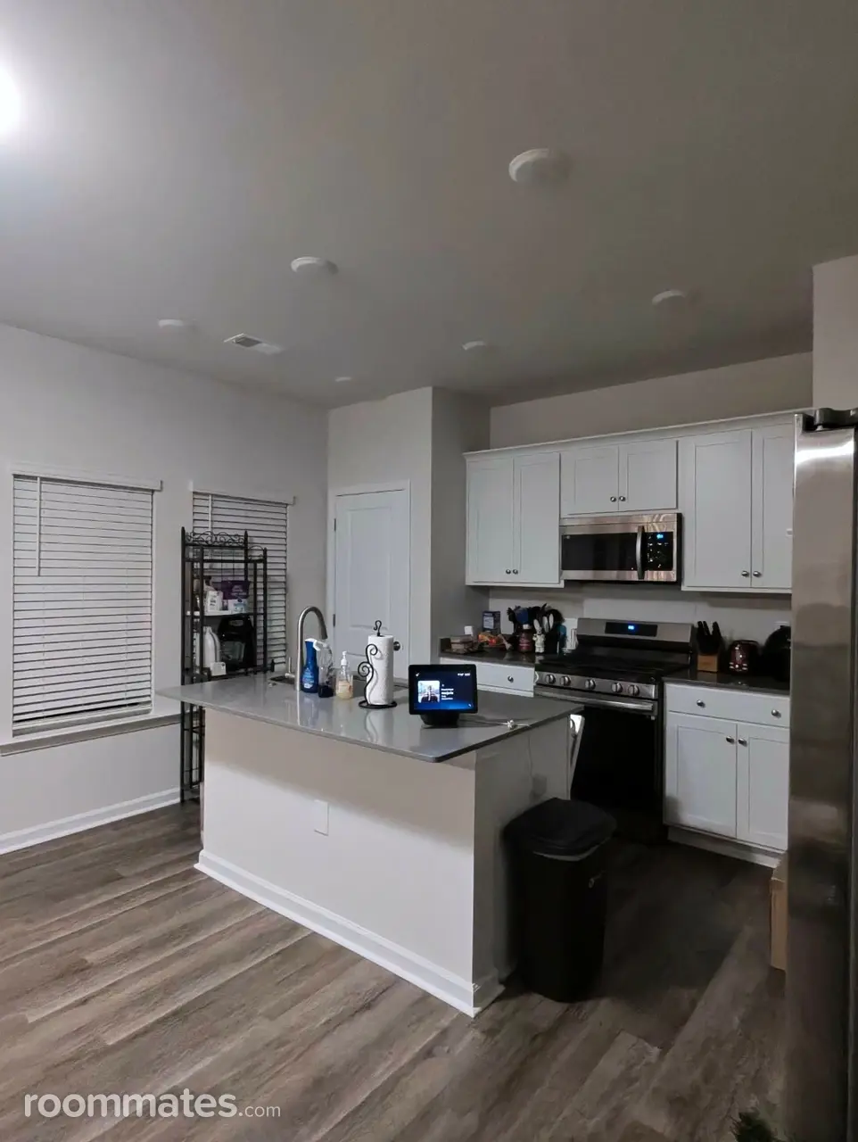 Profile photo 6 of 10