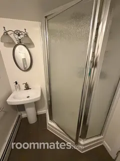 Room for rent in Rumford, RI $1650, house