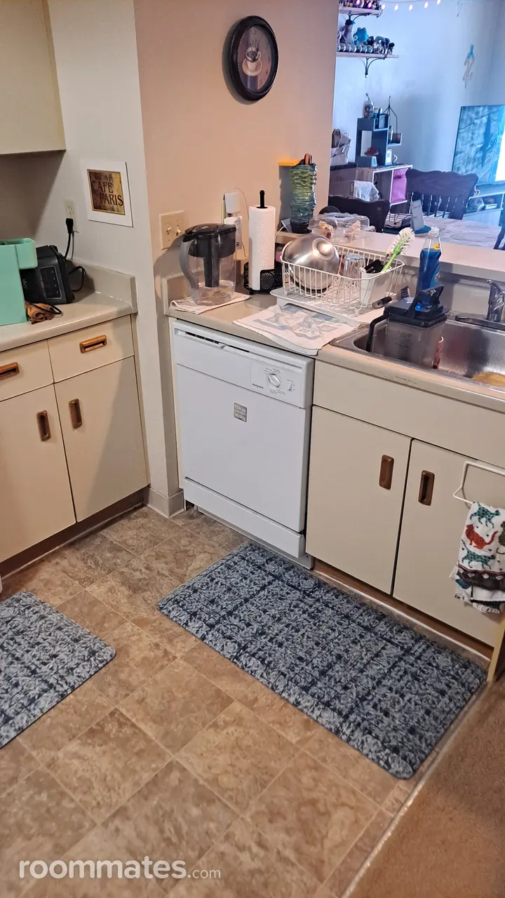 Profile photo 3 of 18