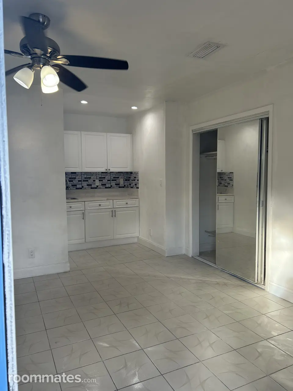 Profile photo 7 of 10