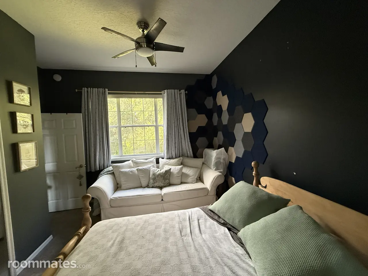 Profile photo 5 of 18