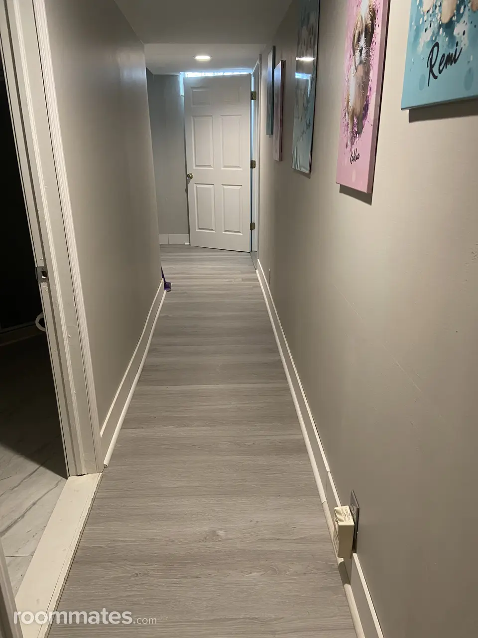 Profile photo 1 of 10