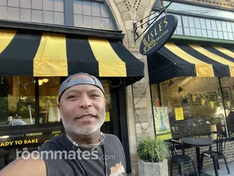 Roommate looking Brooklyn Park, MN, $900