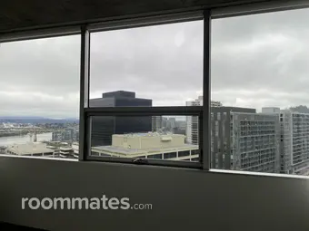 Room for rent in Portland, OR $1546, condo