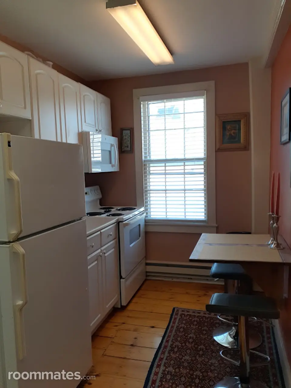 Profile photo 3 of 10