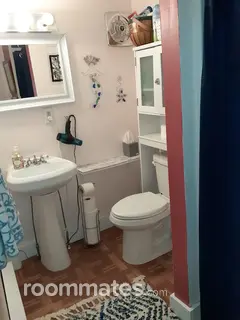 Room for rent in Portsmouth, NH $2000, house