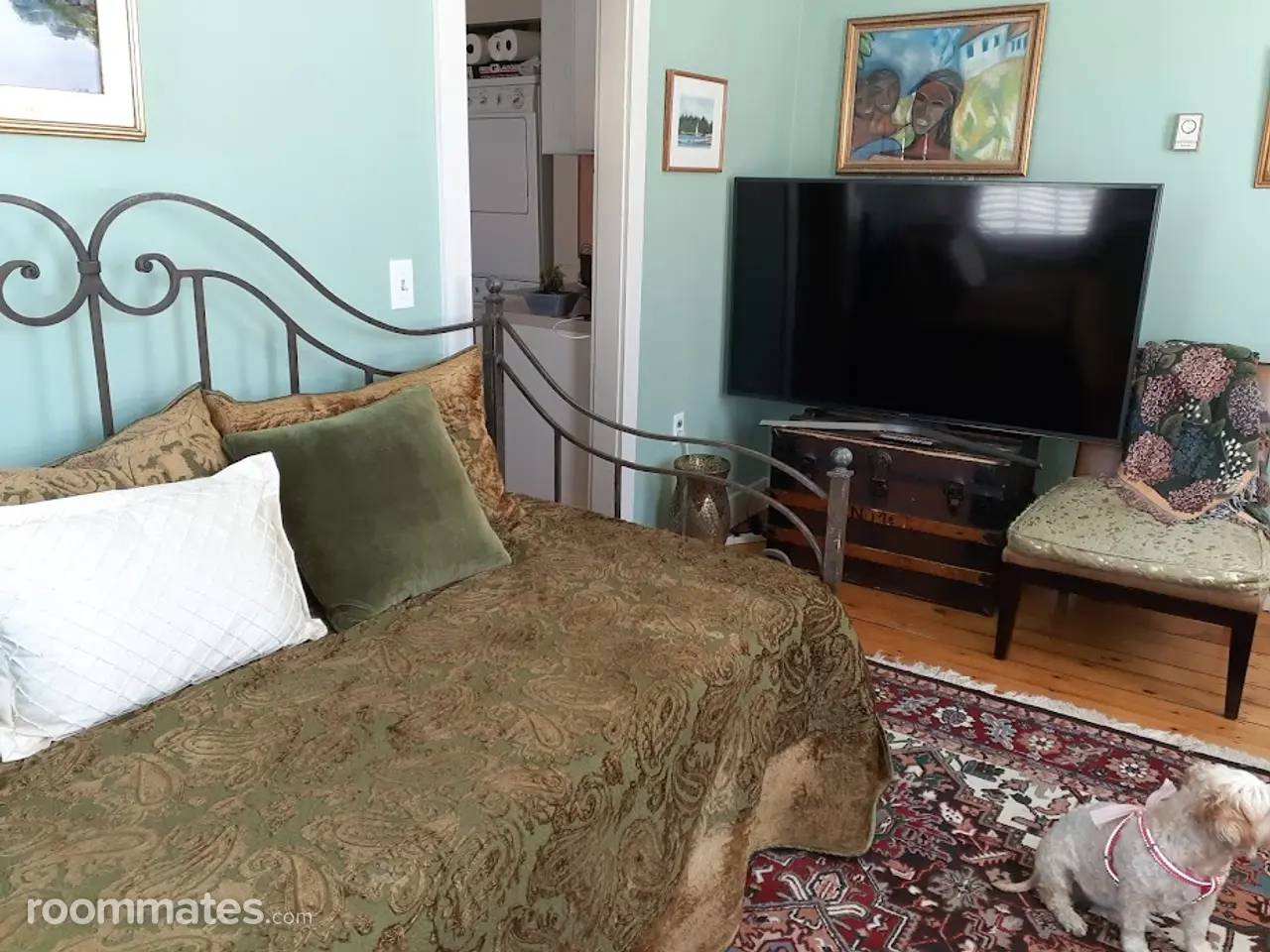 Profile photo 8 of 10