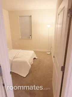 Room for rent in Frederick MD $900, House