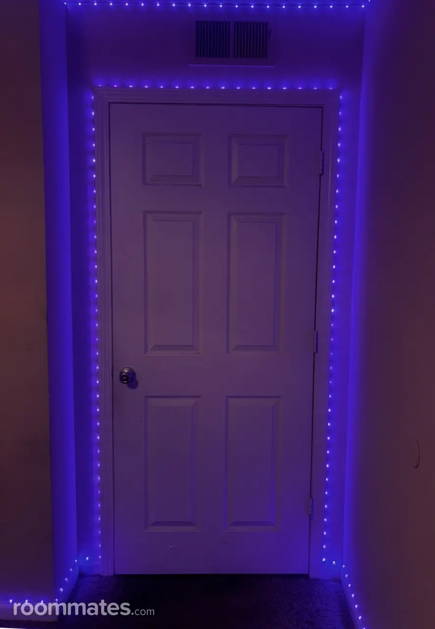 Profile photo 4 of 8