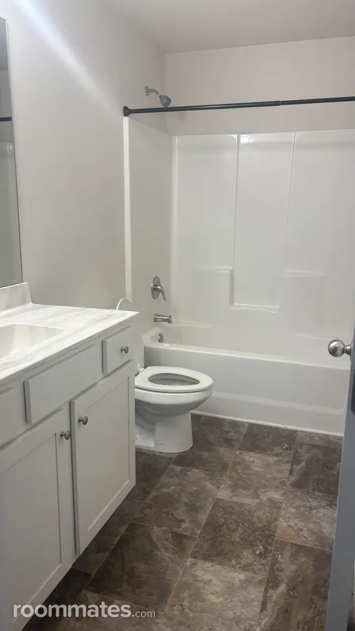 Profile photo 3 of 4