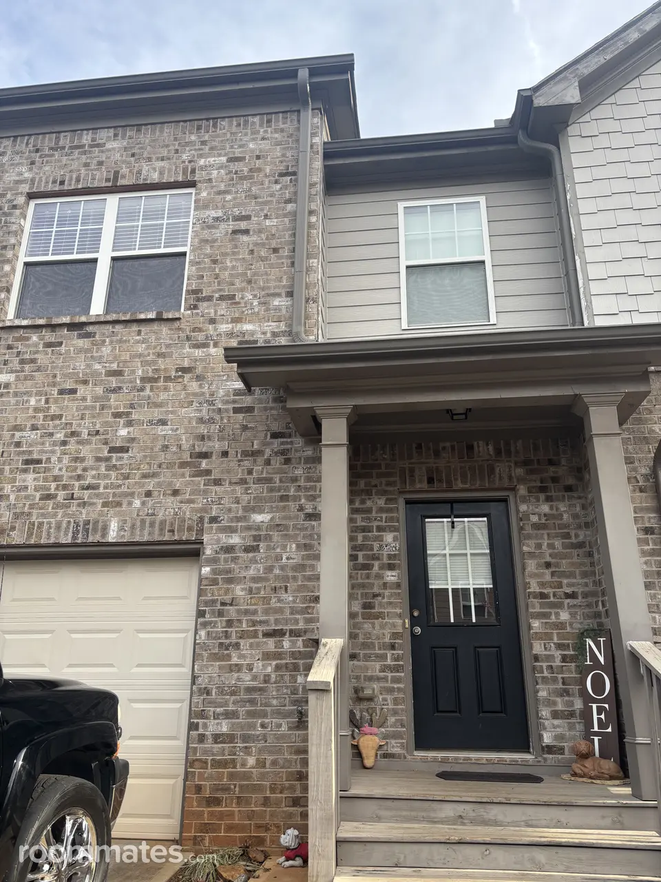 Profile photo 1 of 4