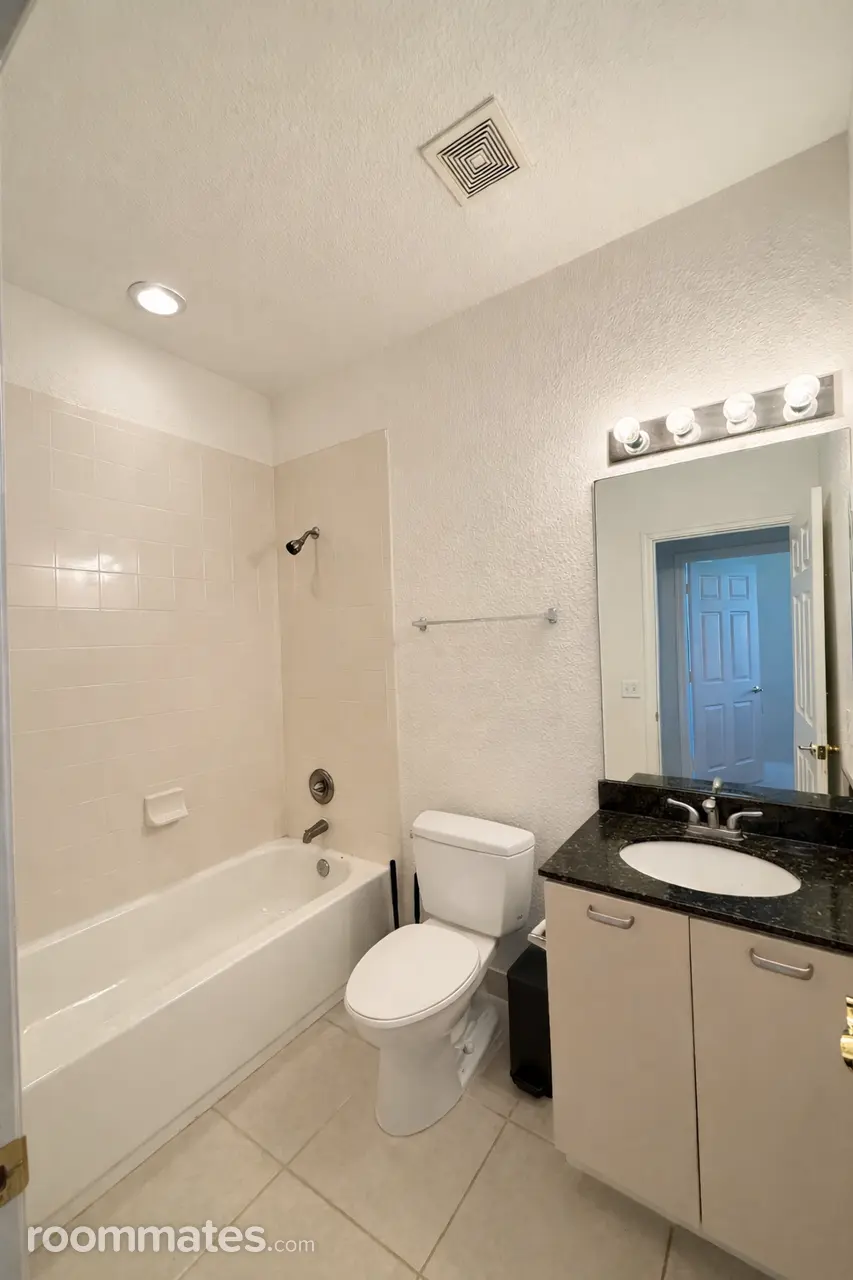 Profile photo 1 of 4