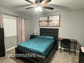 Room for rent in Fallbrook, CA $1000, house