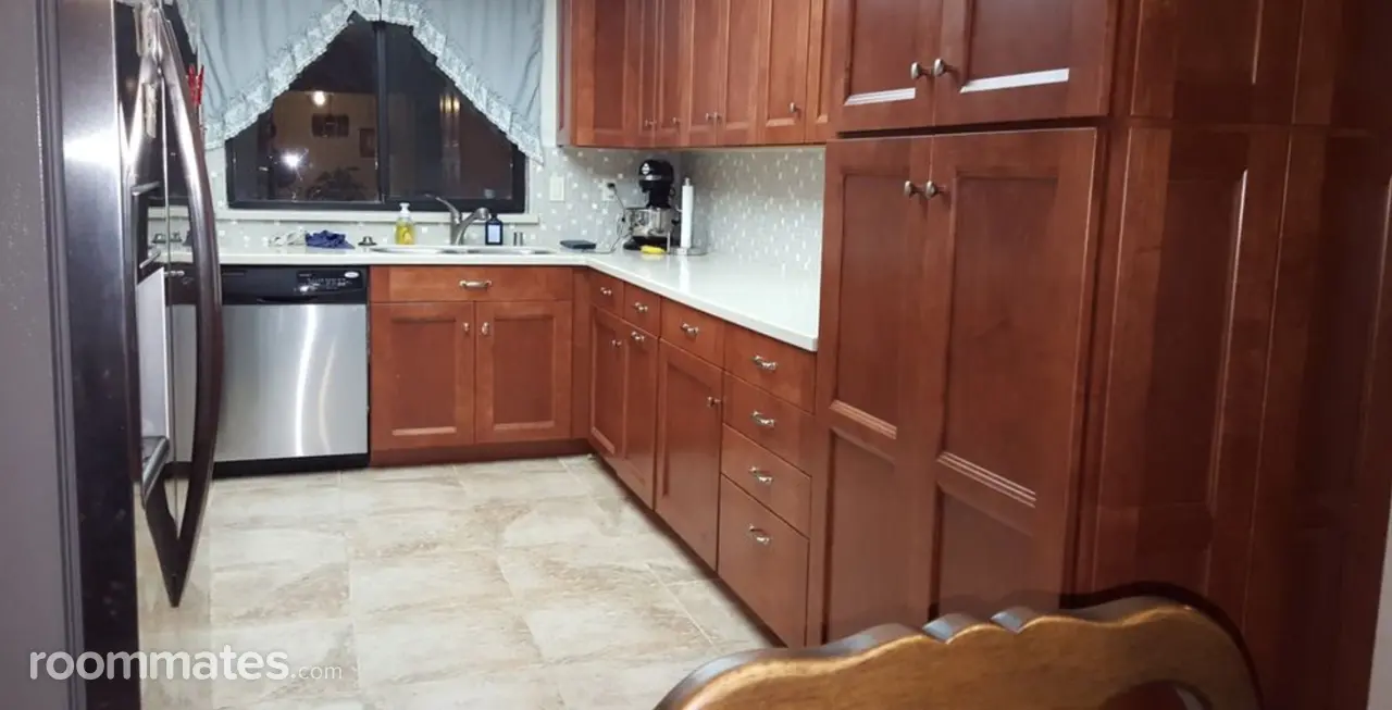 Profile photo 1 of 6