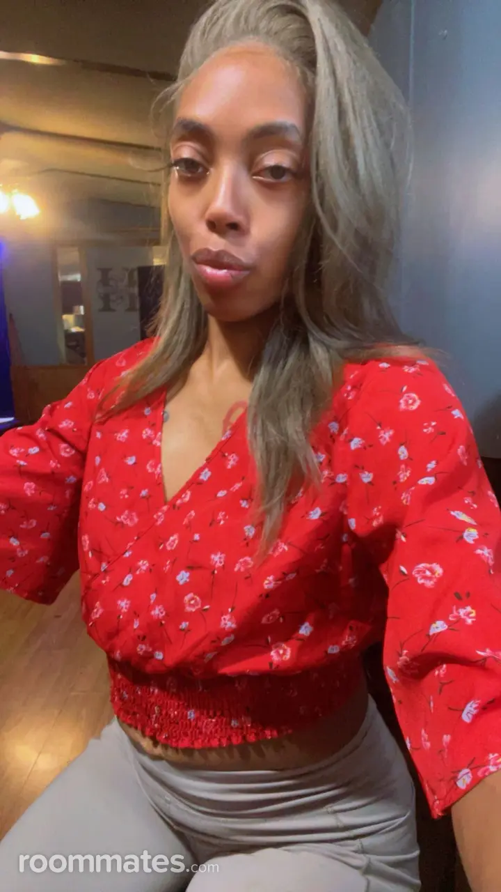 Profile photo 1 of 1