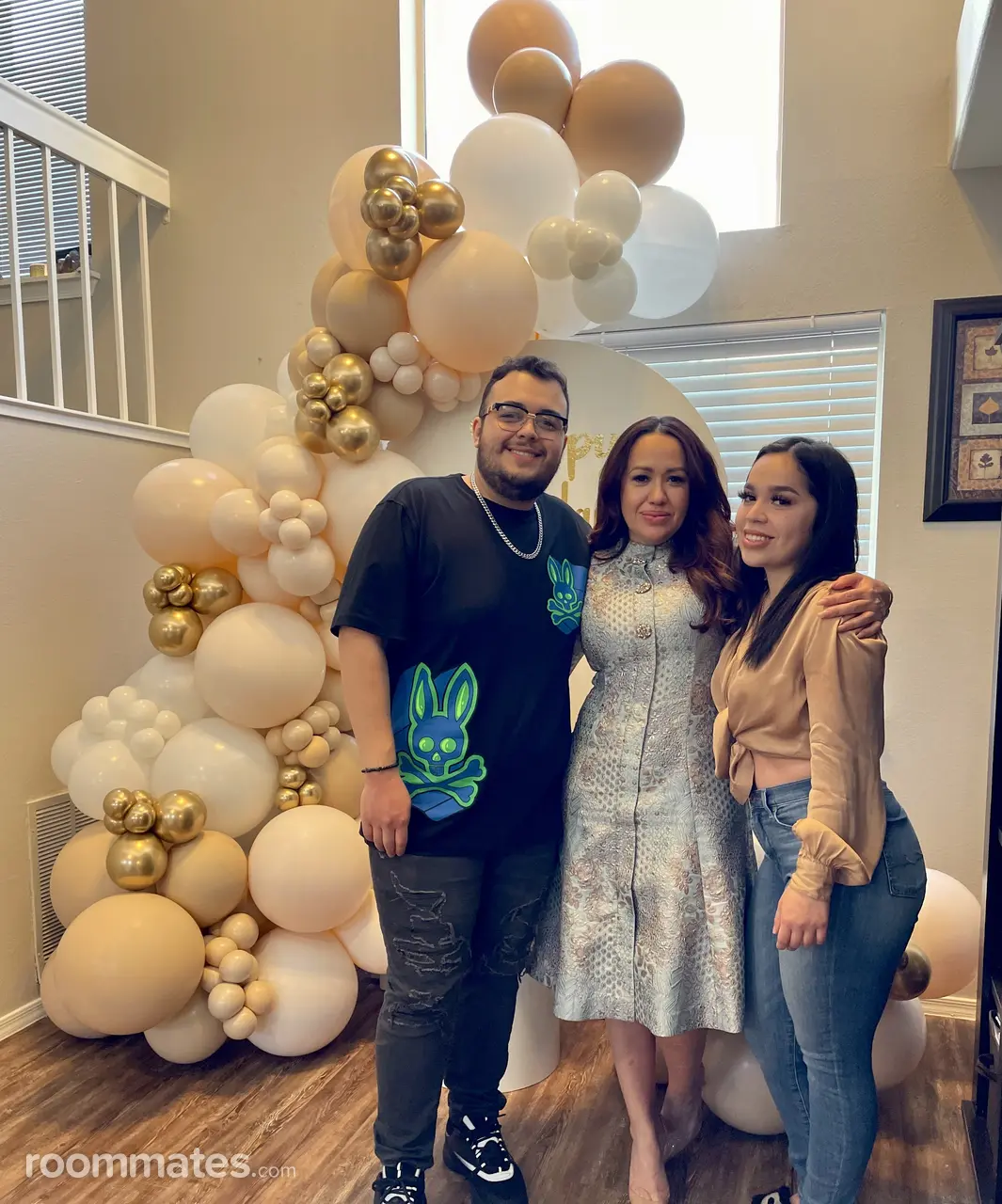 Profile photo 6 of 6