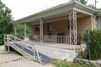 Room for rent in Cincinnati OH $600, House