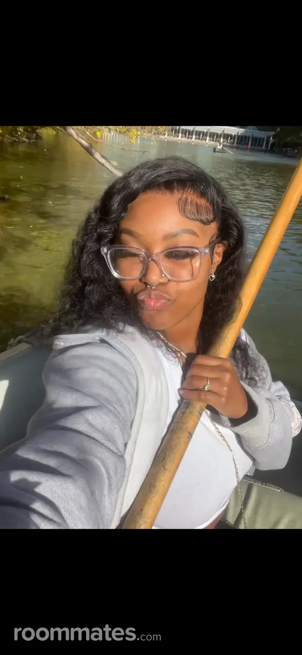 Profile photo 1 of 1