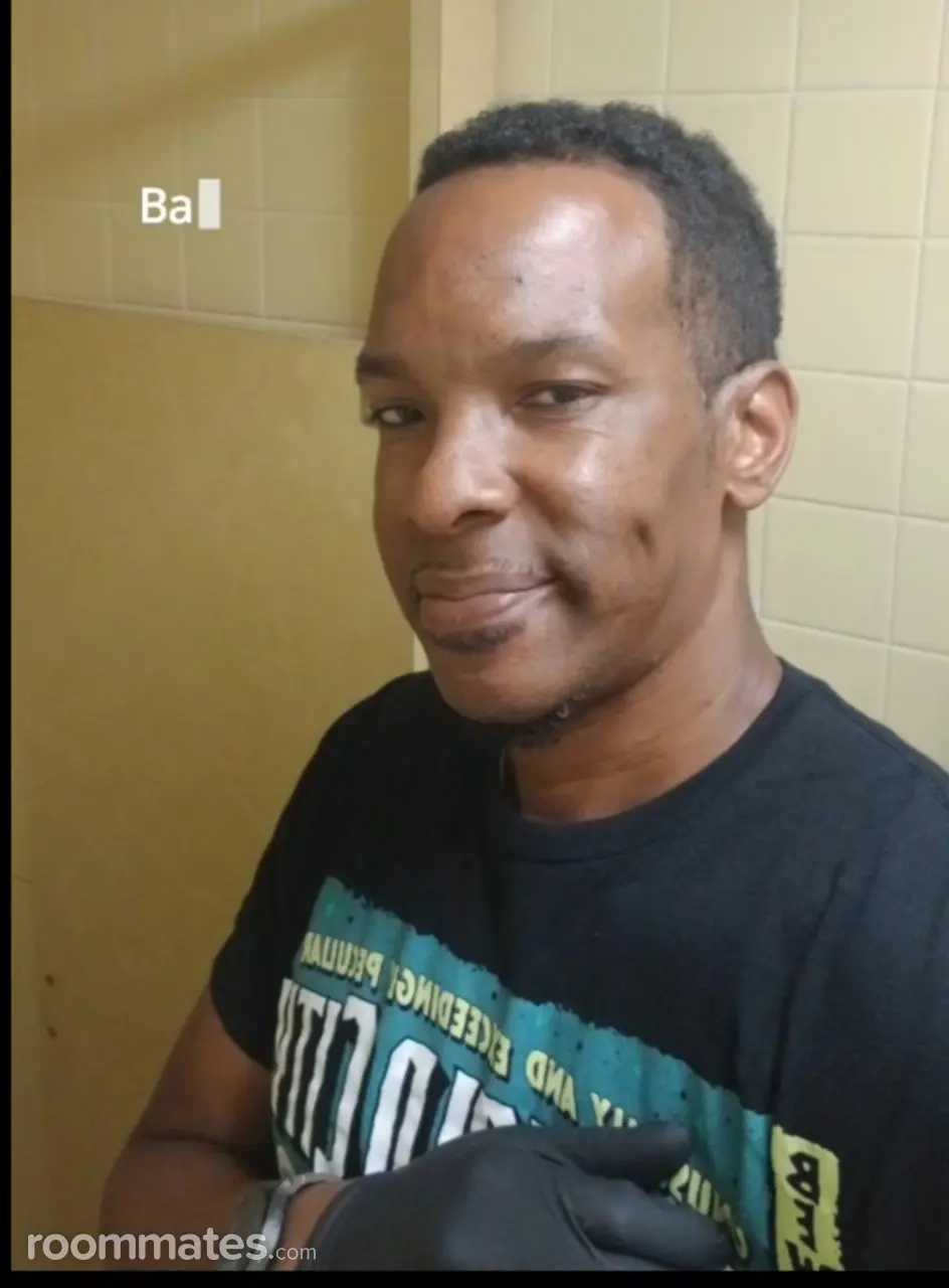 Profile photo 5 of 6