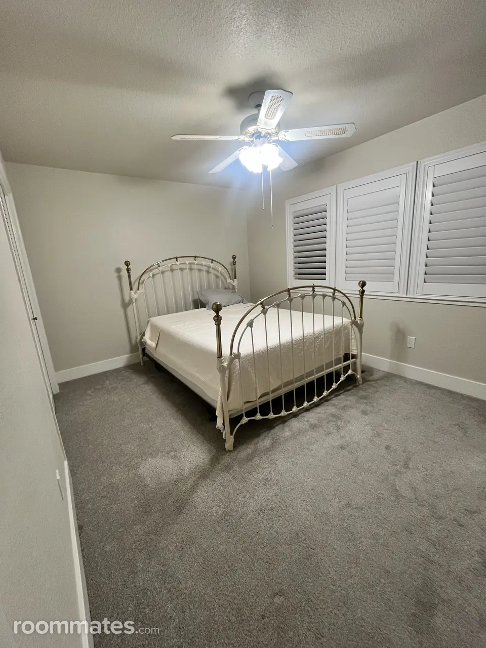 Profile photo 3 of 9