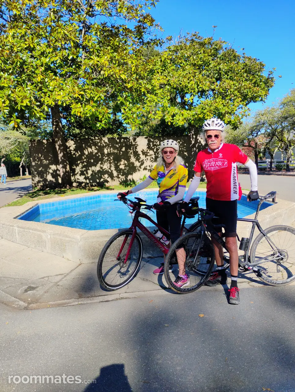 Profile photo 4 of 4