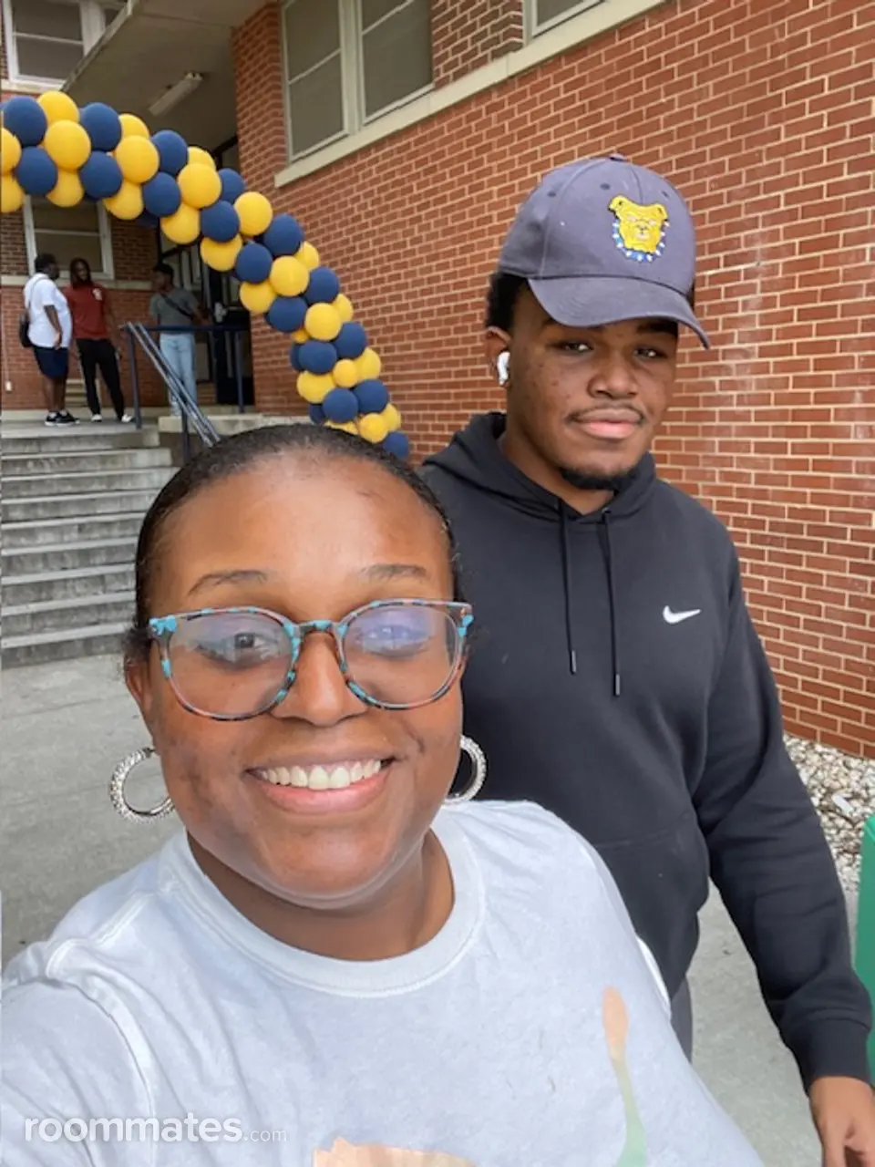 Profile photo 3 of 4