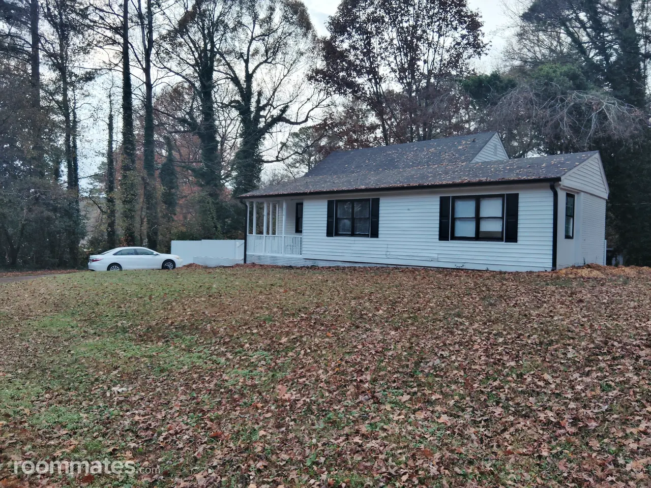 Profile photo 3 of 11