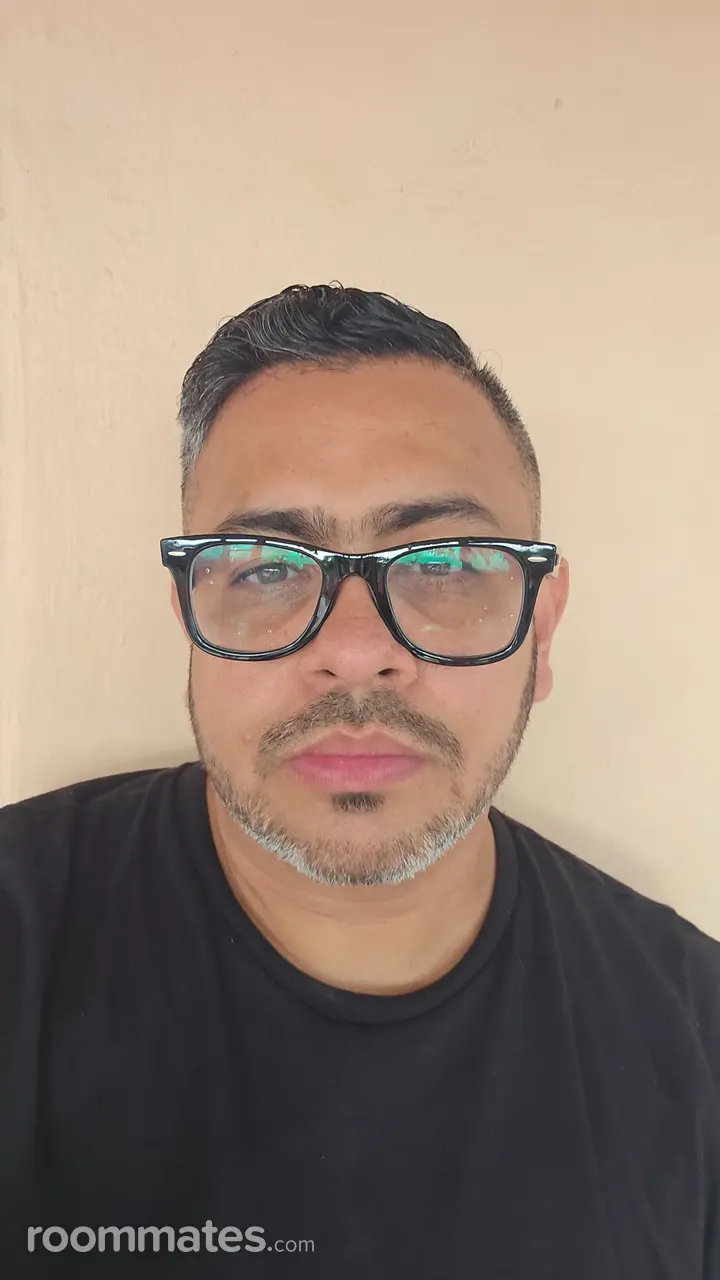 Profile photo 1 of 1