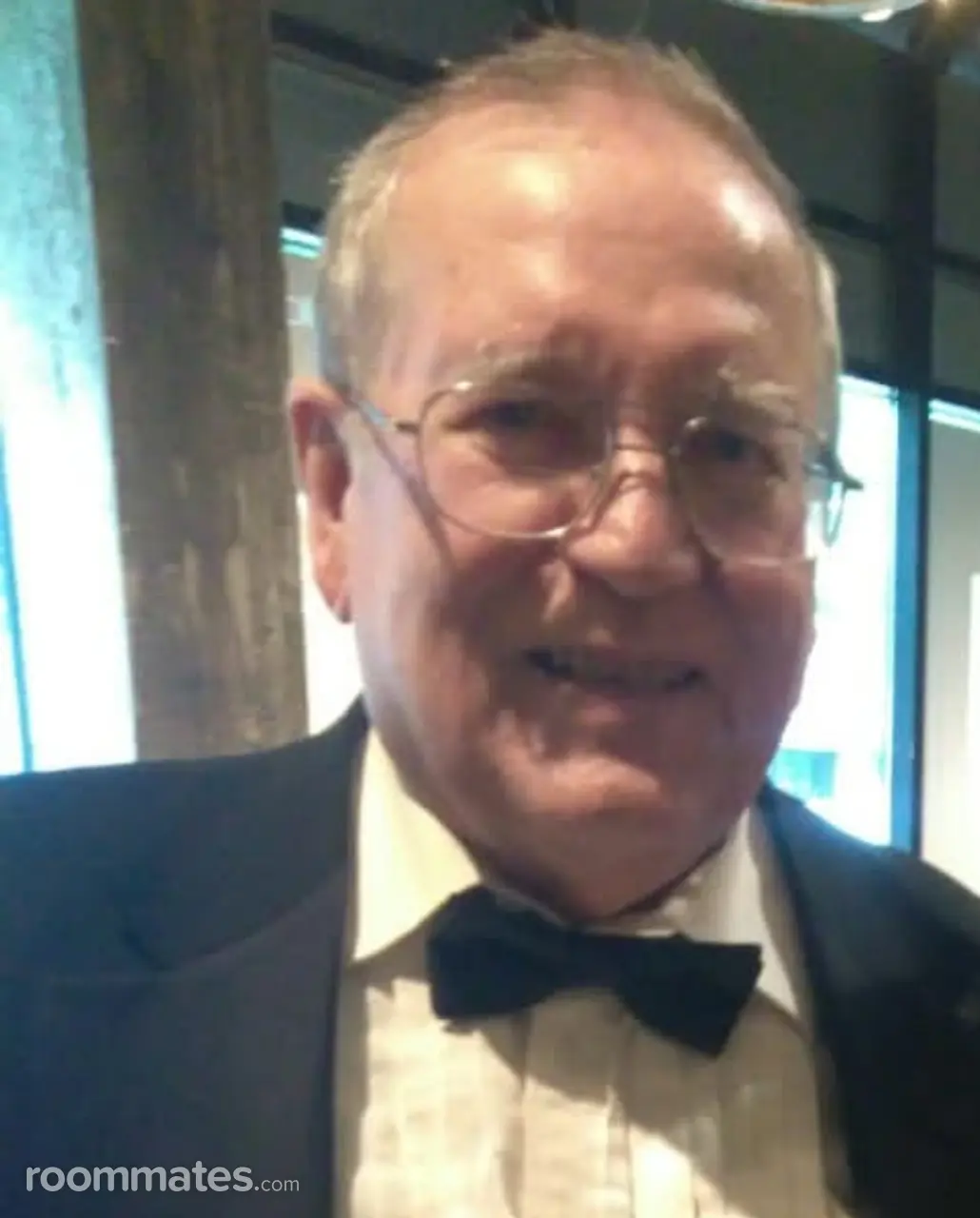 Profile photo 1 of 1