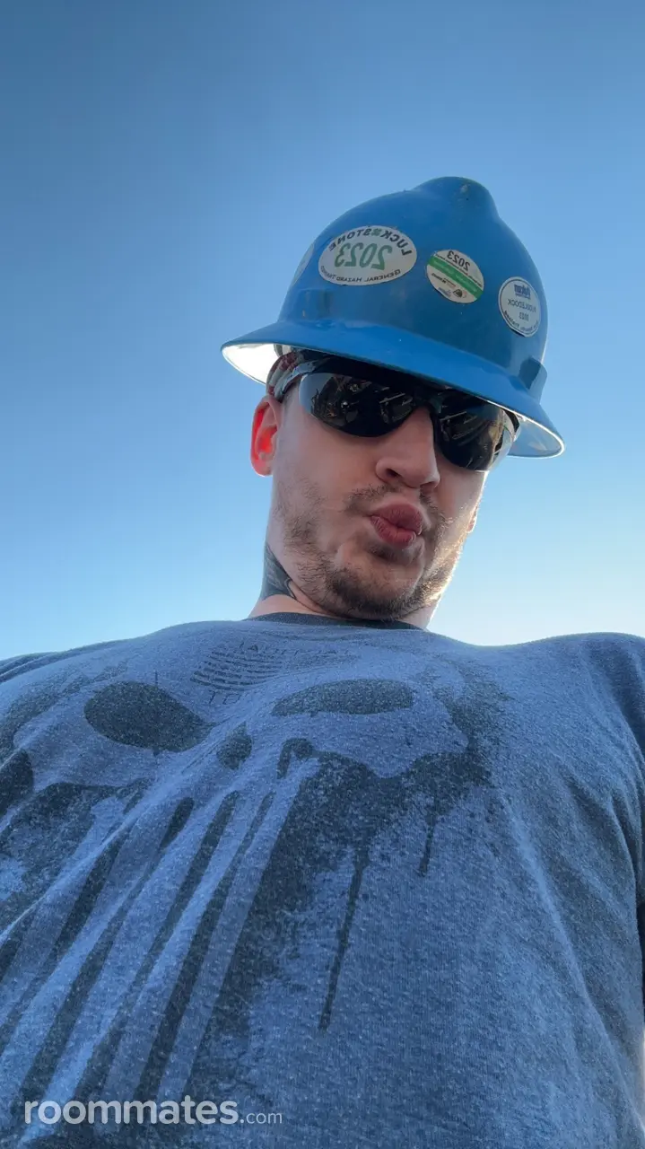 Profile photo 3 of 7