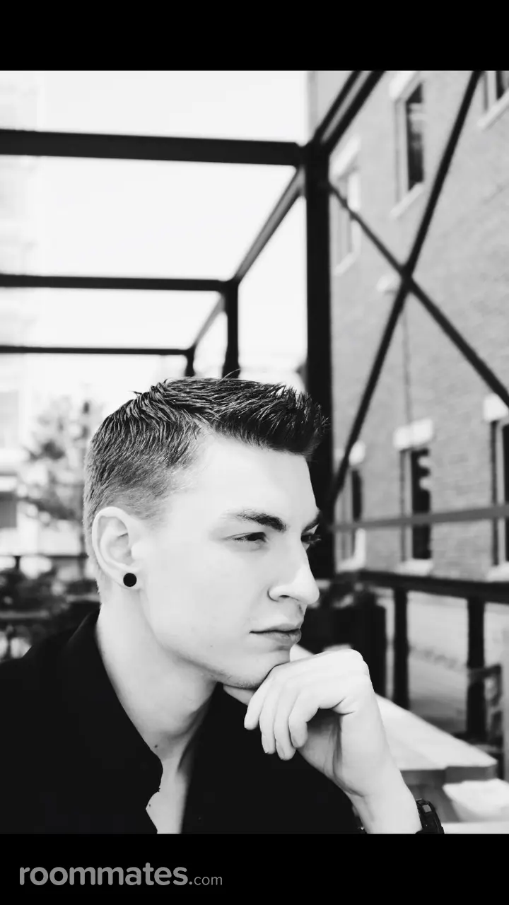 Profile photo 1 of 7