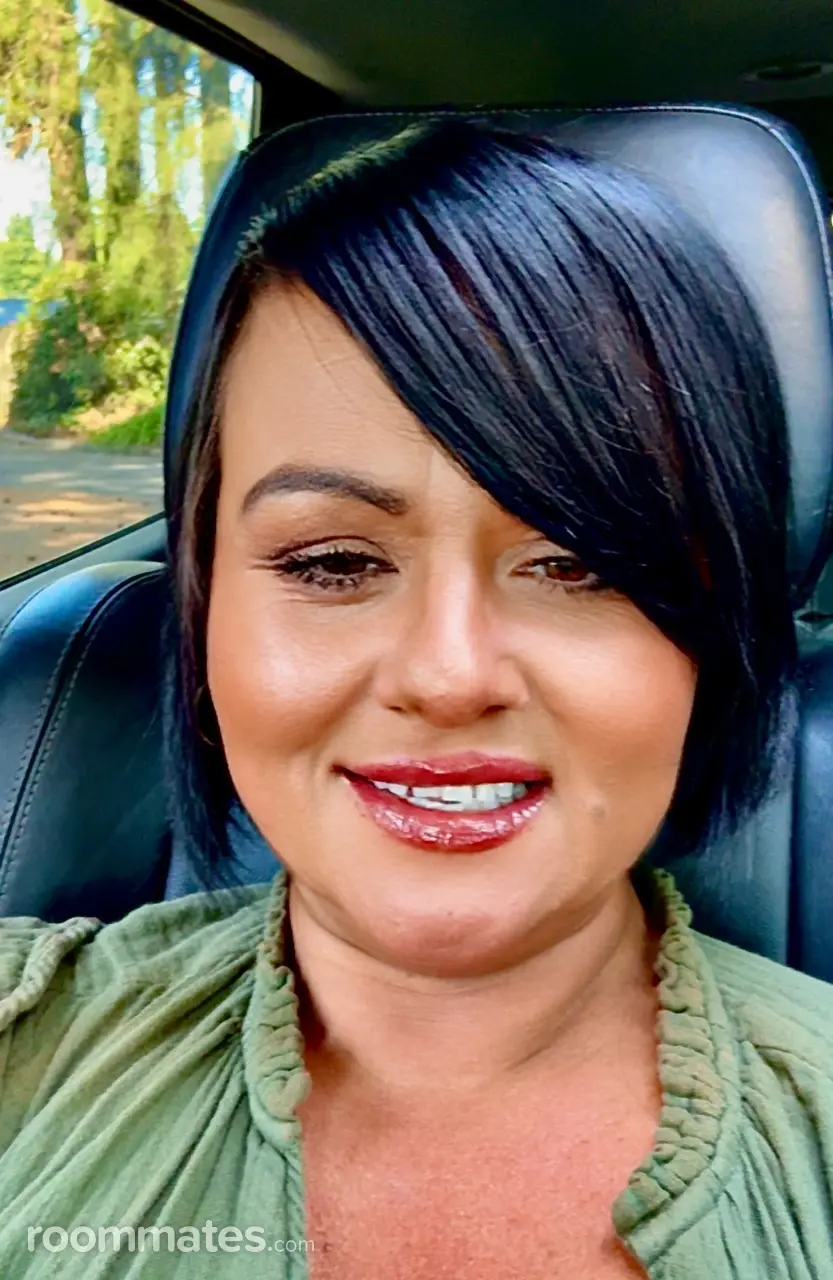 Profile photo 5 of 5