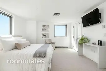 Room for rent in Columbus, OH $850, condo