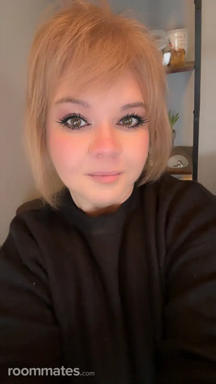 Profile photo 17 of 18