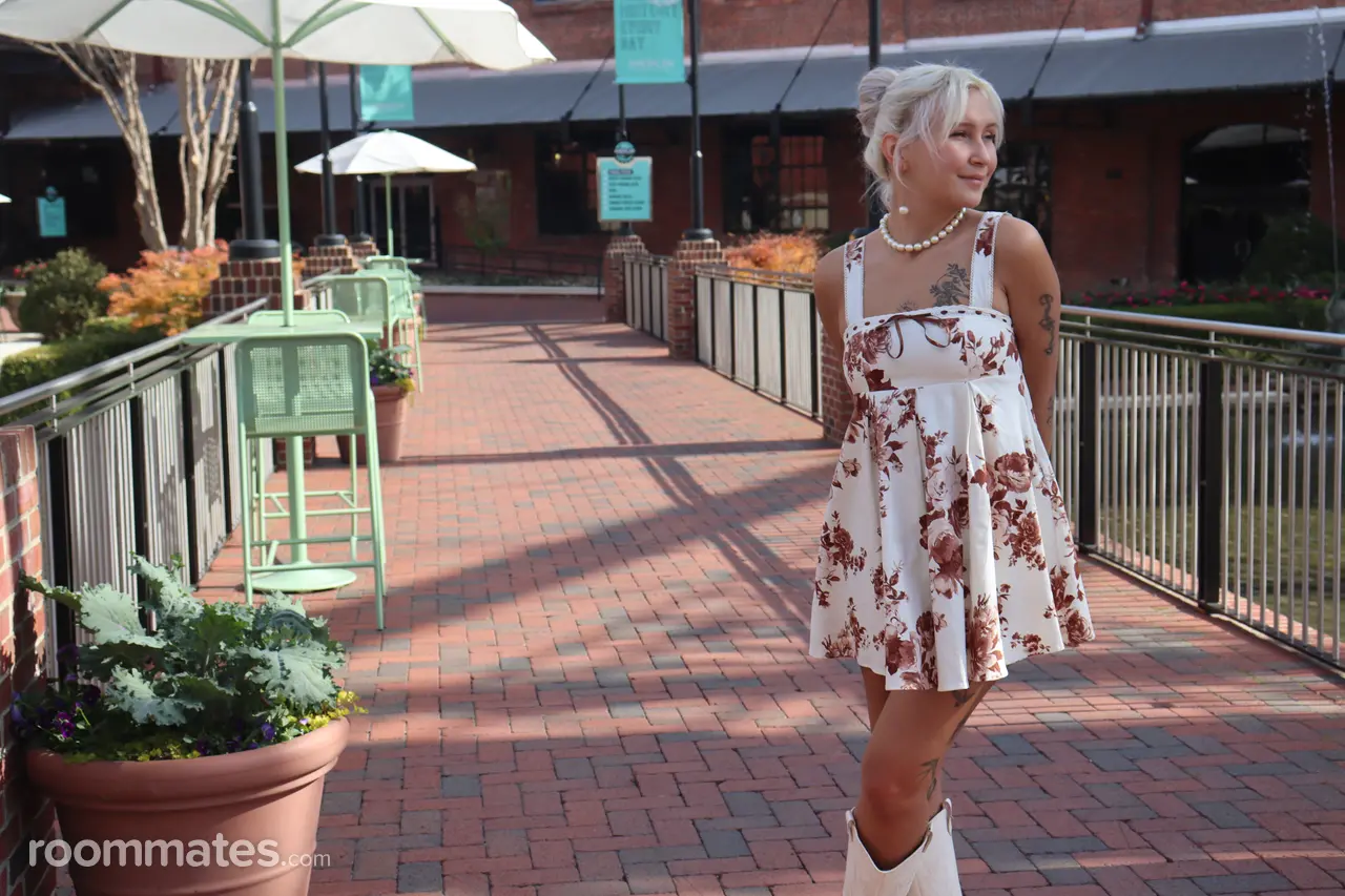 Profile photo 4 of 4