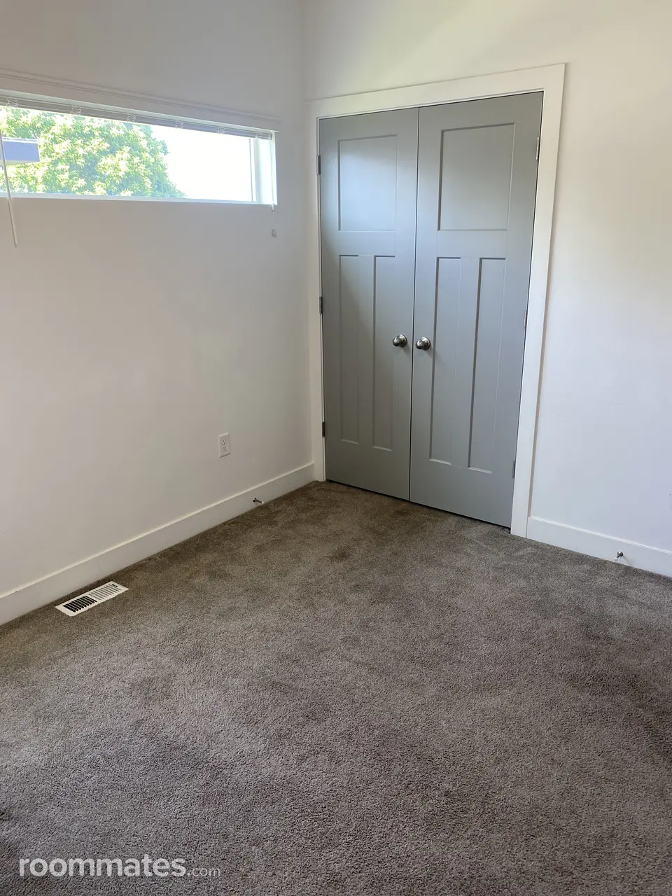 Profile photo 6 of 8