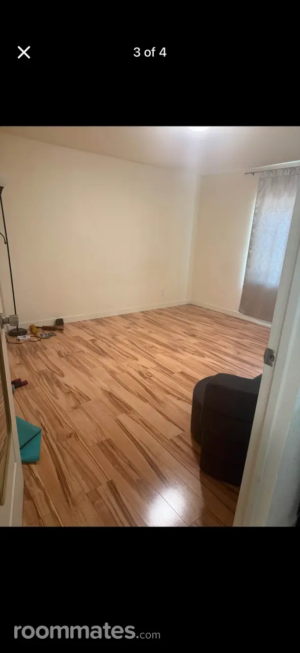 Profile photo 1 of 4