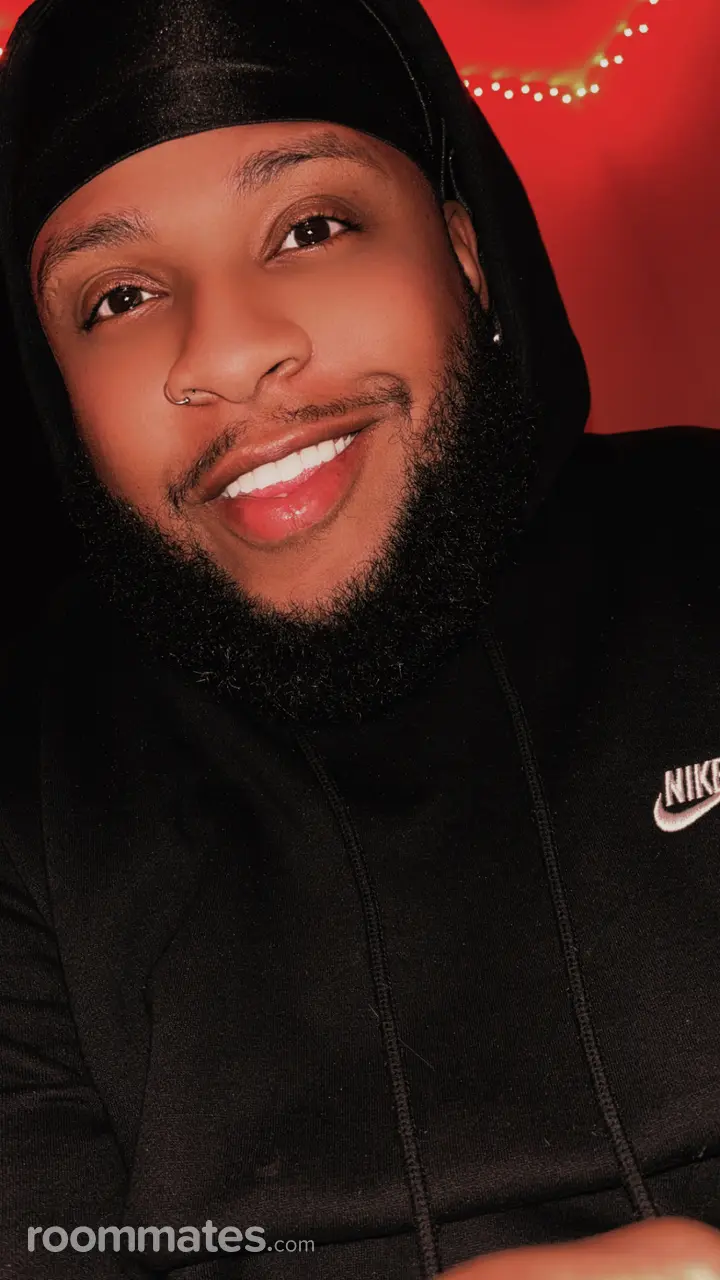 Profile photo 1 of 3