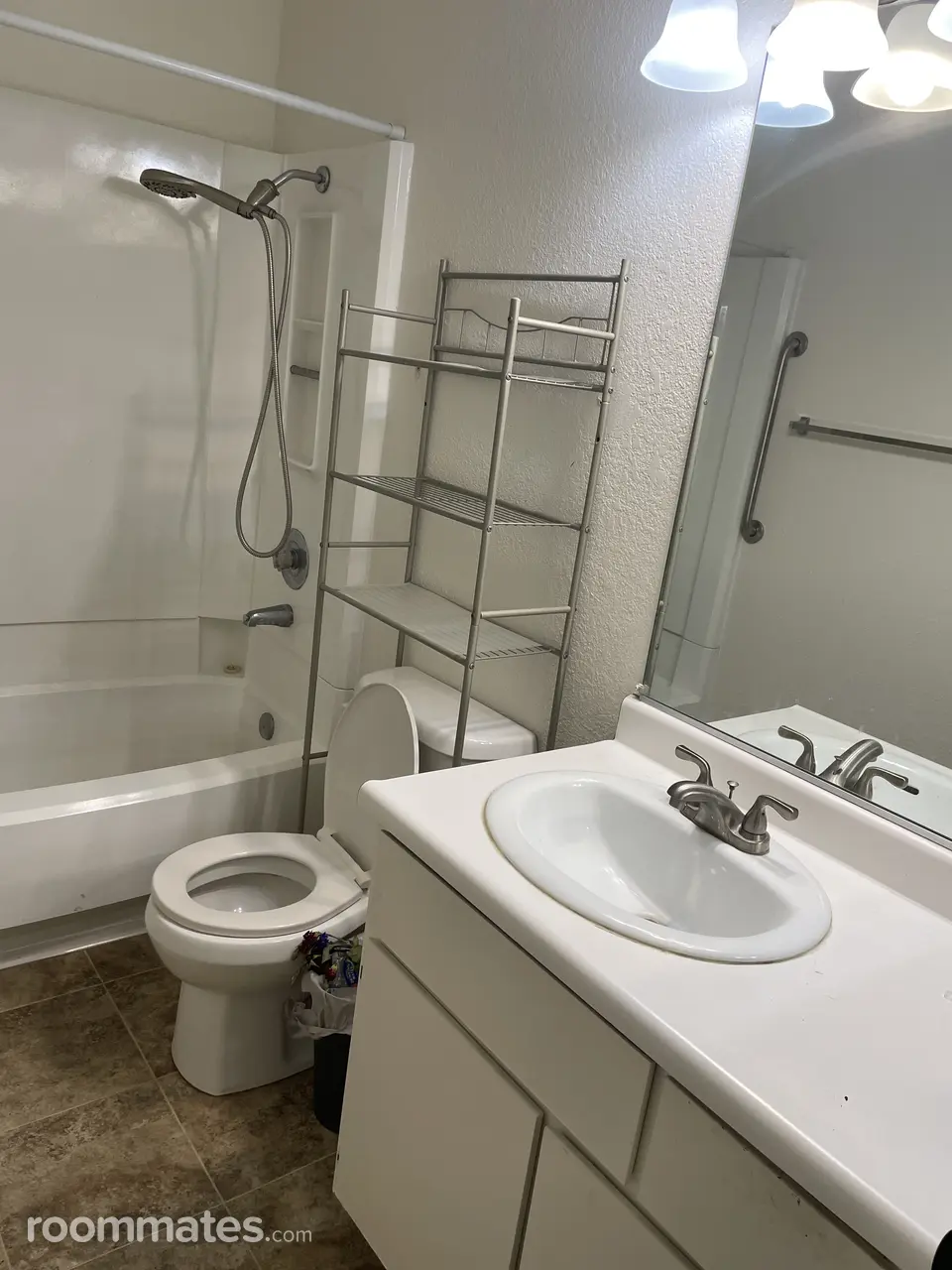 Profile photo 5 of 6