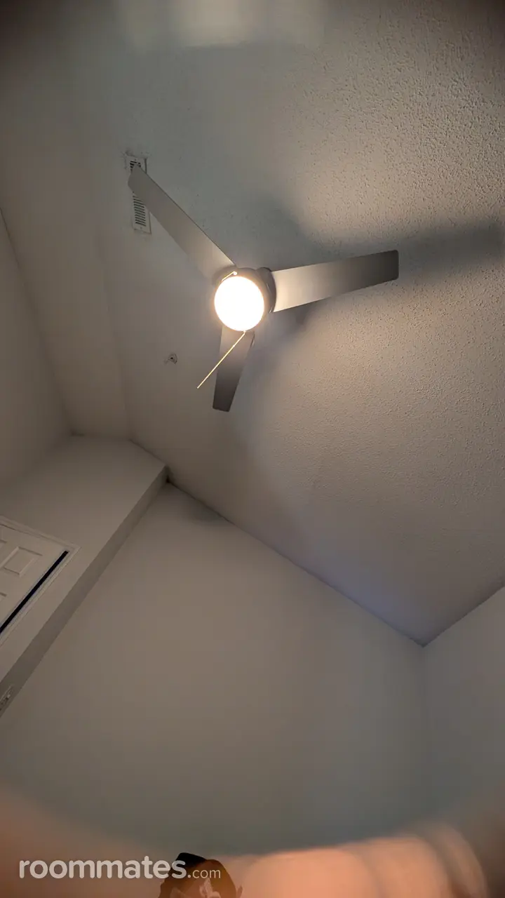 Profile photo 3 of 4