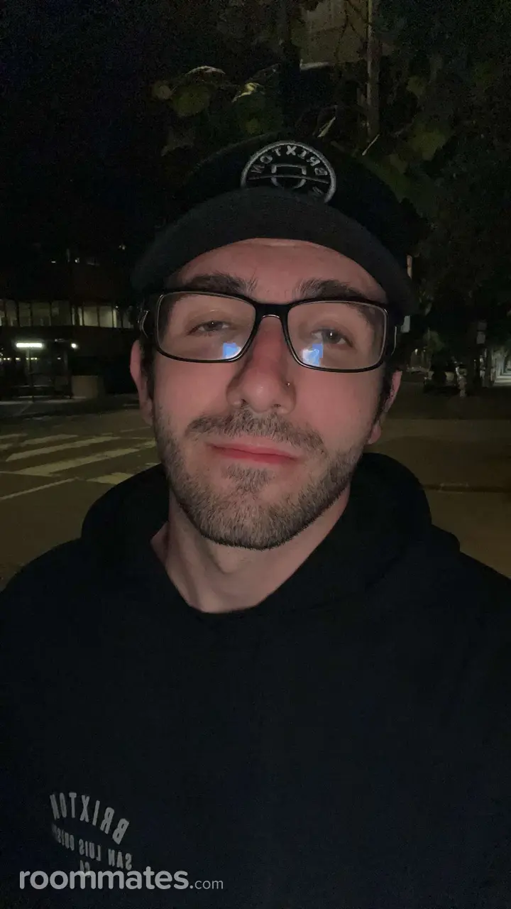 Profile photo 1 of 1