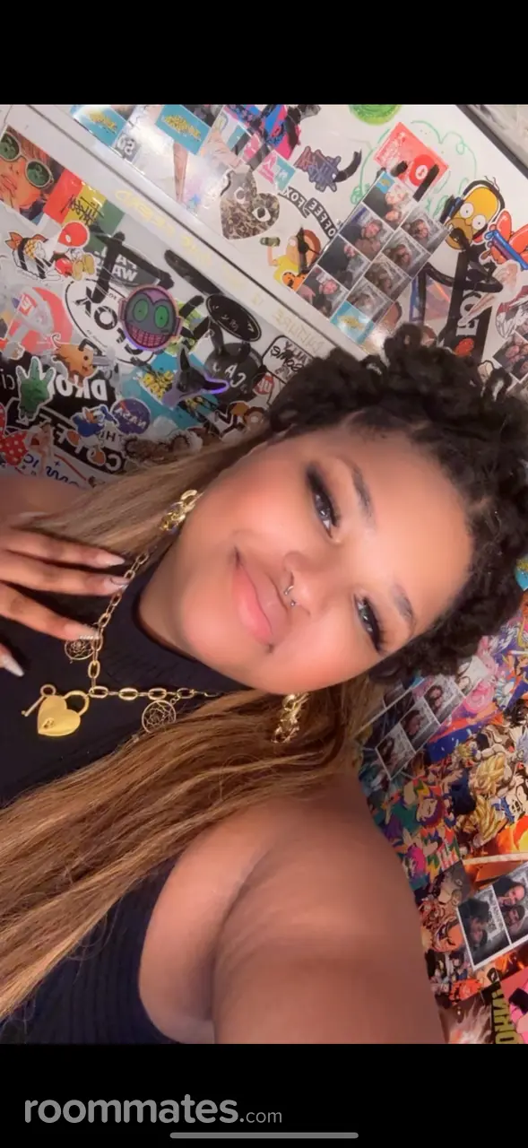 Profile photo 8 of 8