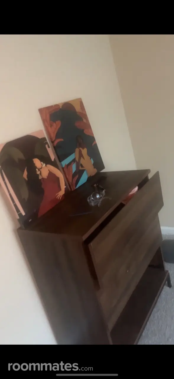 Profile photo 3 of 8