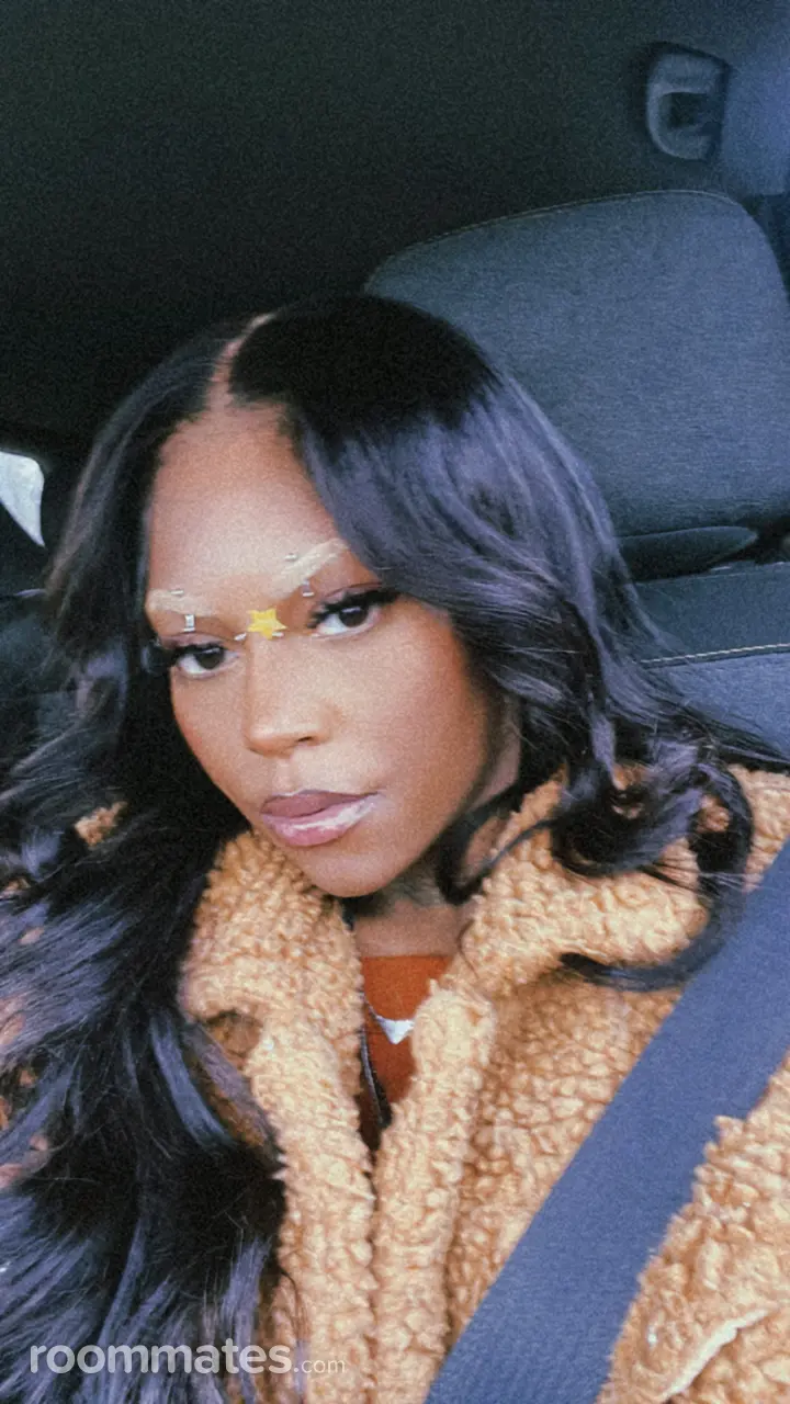 Profile photo 1 of 1