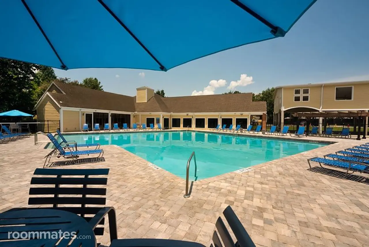 Profile photo 2 of 6